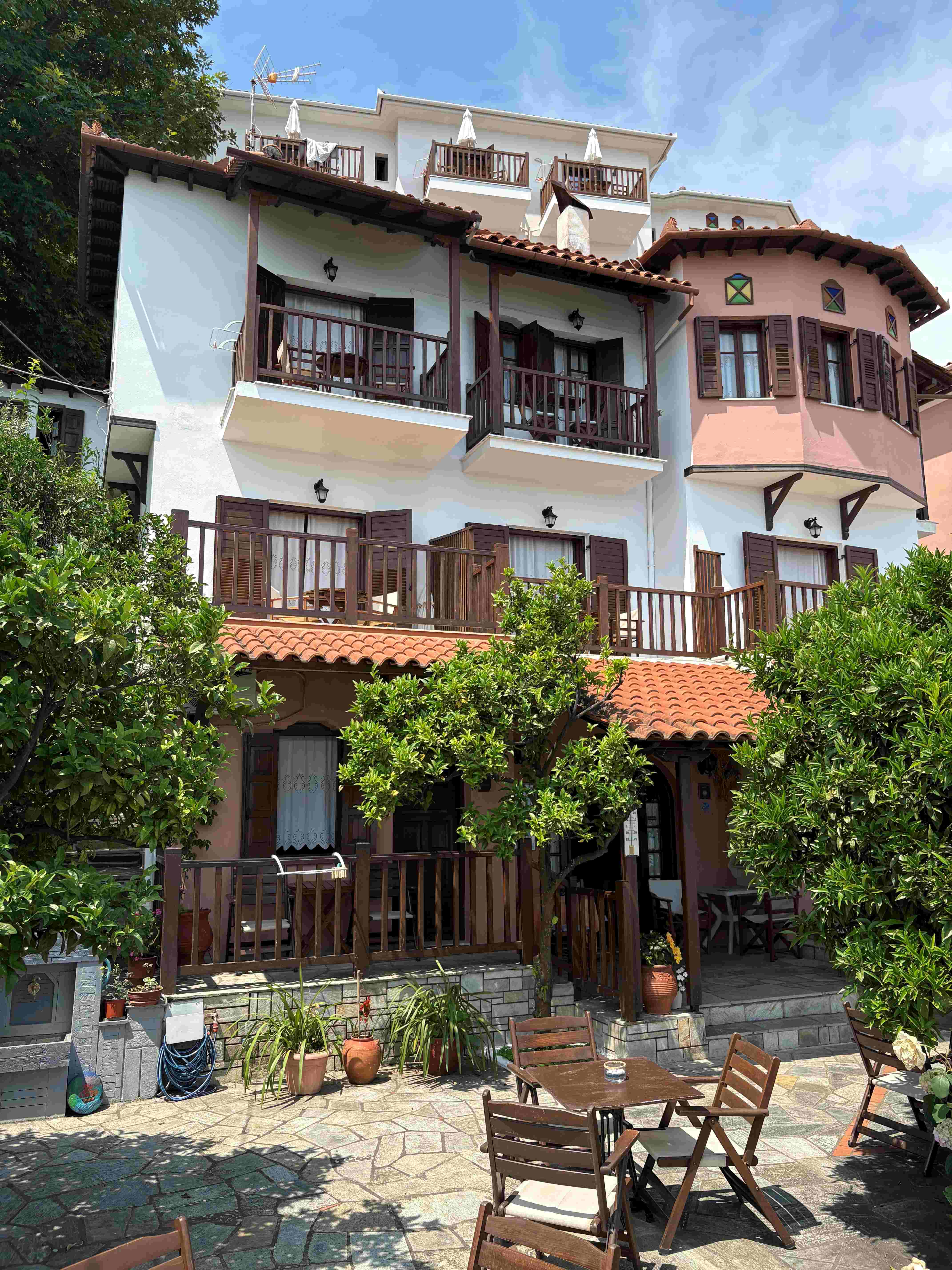 Hotel Main
